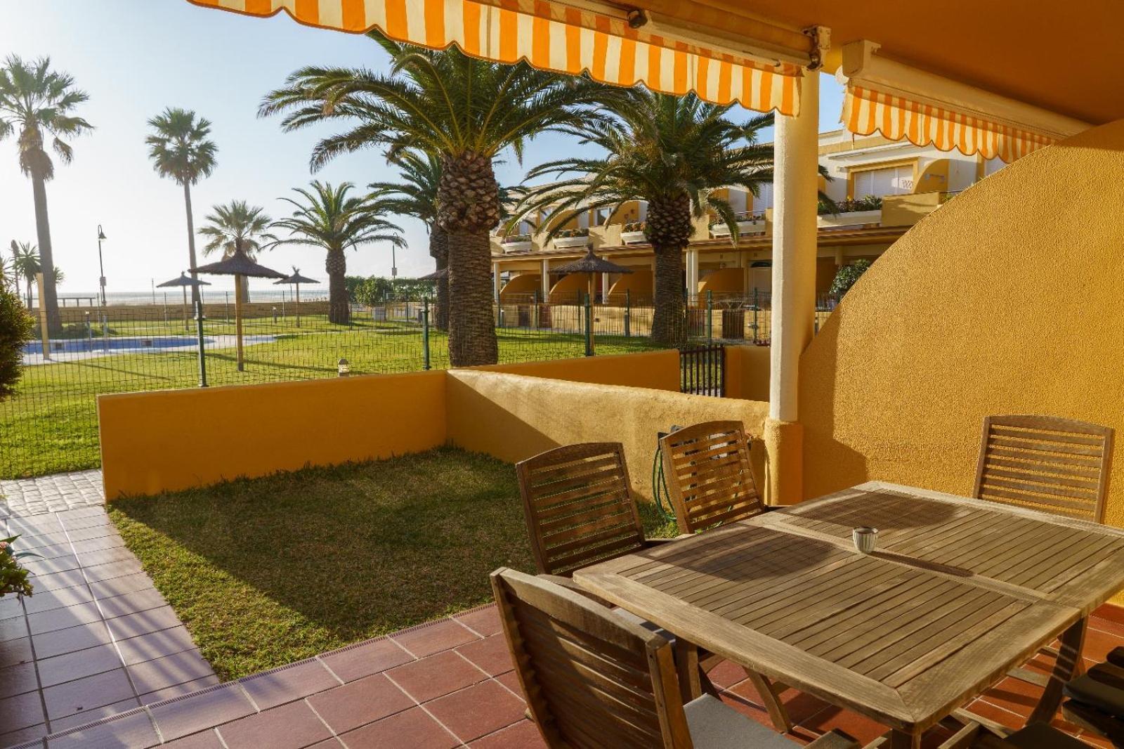 La Tortuga I, Encantador Apartamento Con Garaje En Primera Linea De Playa Tarifa Exterior foto